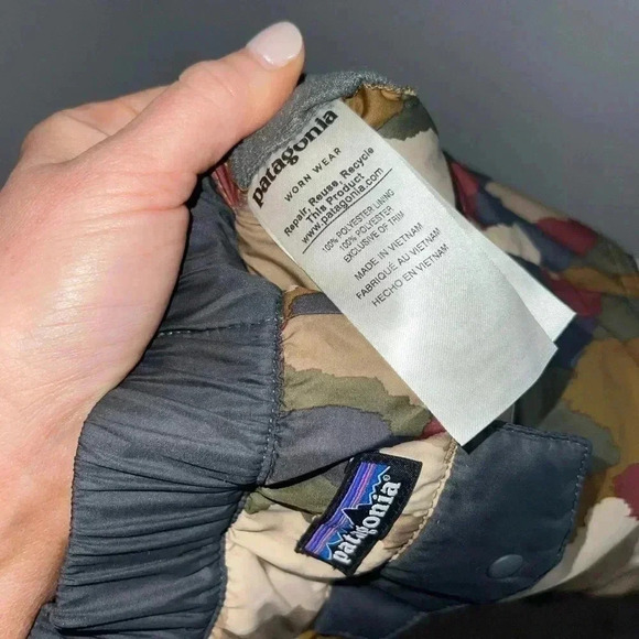 Patagonia Boys' Printed Nylon Joggers - Picture 10 of 12